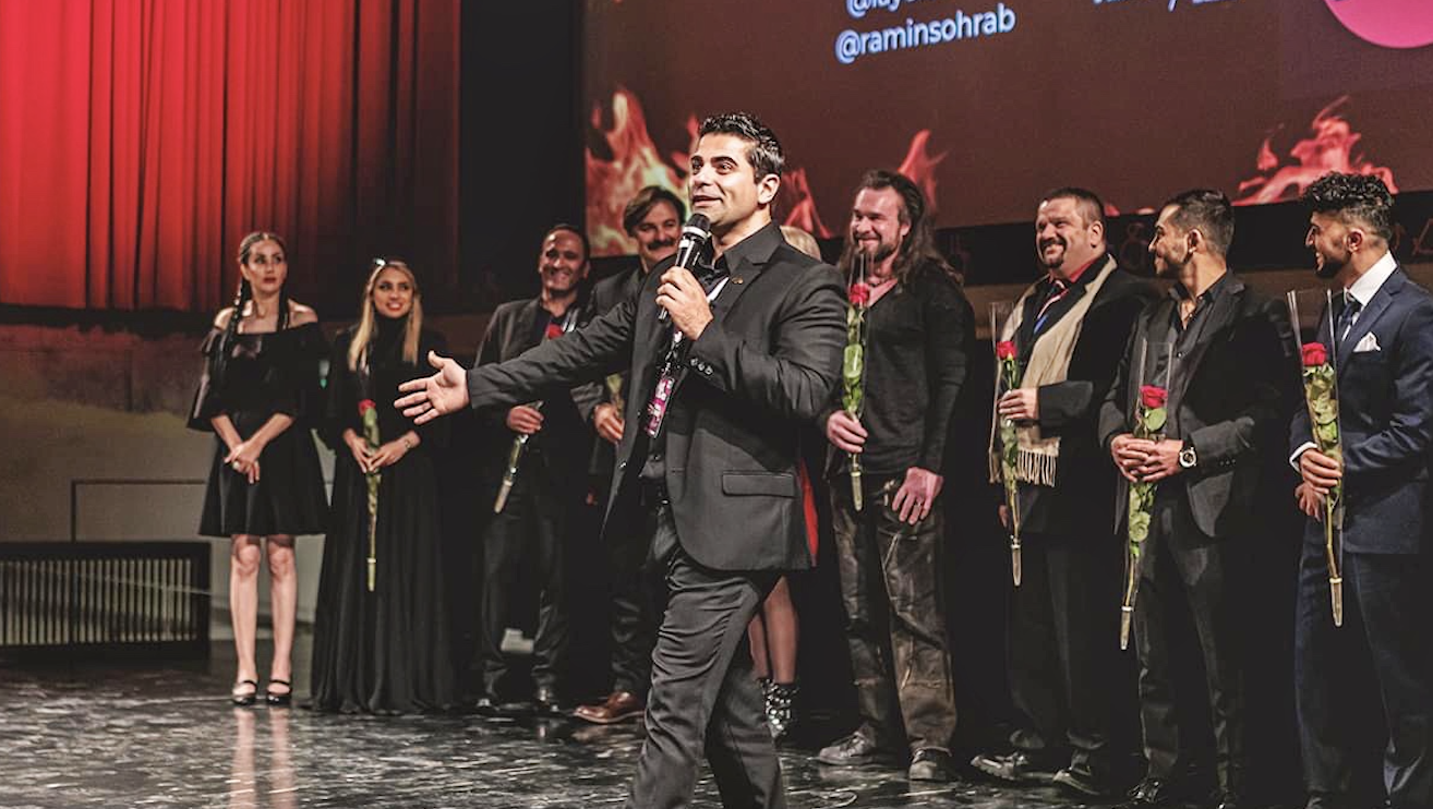 Mielenenergia ja Ahoo yhdistys sisältävät manifestoinnin, energiahoidot, tietoisuustyön, retriitit, meditaatiot, hyvinvointivalmennukset, henkisen kasvun, terveyden tukemisen, tapahtumat, yhteisöllisyyden, itsensä kehittämisen ja korkeamman värähtelyn aktivoimisen.